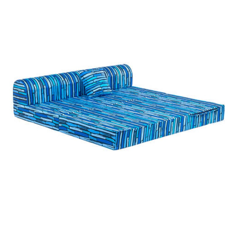 Flexible and easy to use, the Neo Sofa bed has dual function as it serves as a sofa by day and provides an extra sleeping space for guests at night.