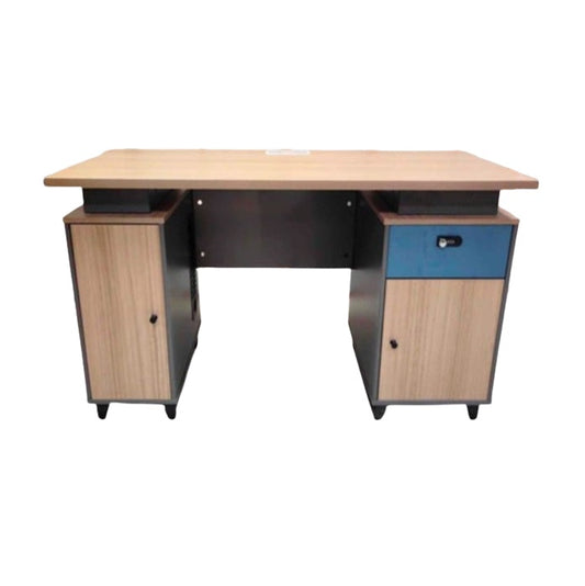 Modern desk design with one door & one drawer, perfect for organizing office essentials.
